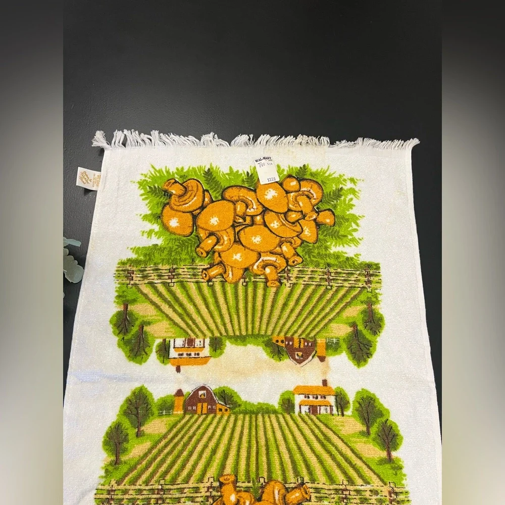 NOS Vintage 70s Mid Century Modern‎ Mushroom Plantation Farm Kitchen Towel As Is